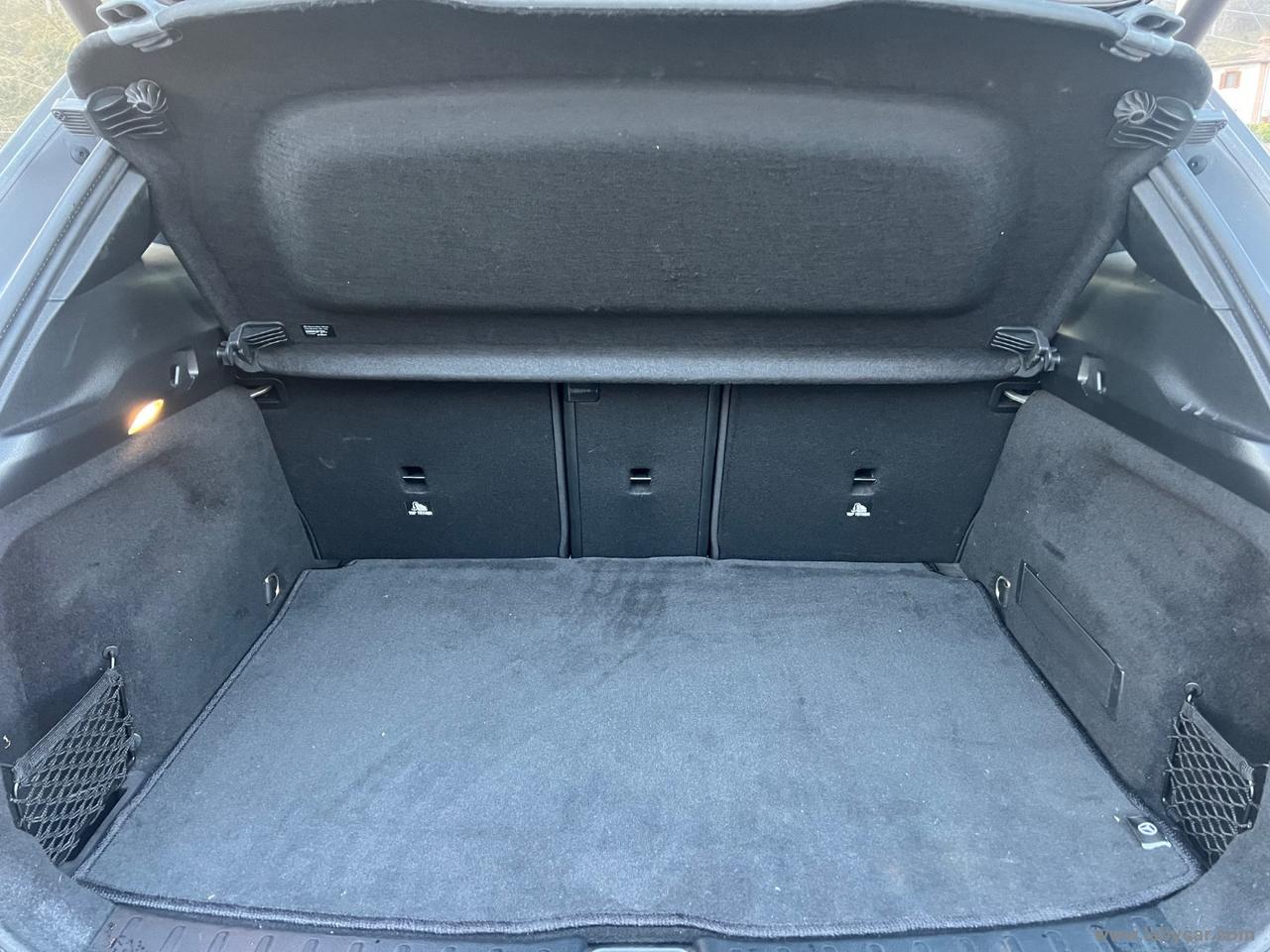 MERCEDES-BENZ GLA 220 d Automatic 4Matic Premium