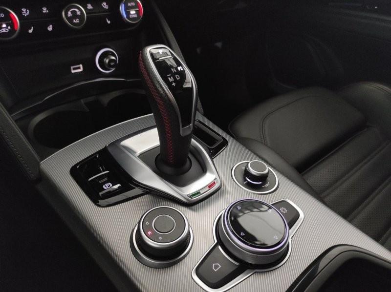 ALFA ROMEO Stelvio - Stelvio 2.0 Turbo 280 CV AT8 Q4 Competizione