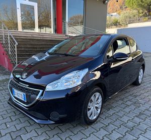 Peugeot 208 1.4 HDi 68 CV 3 porte Allure