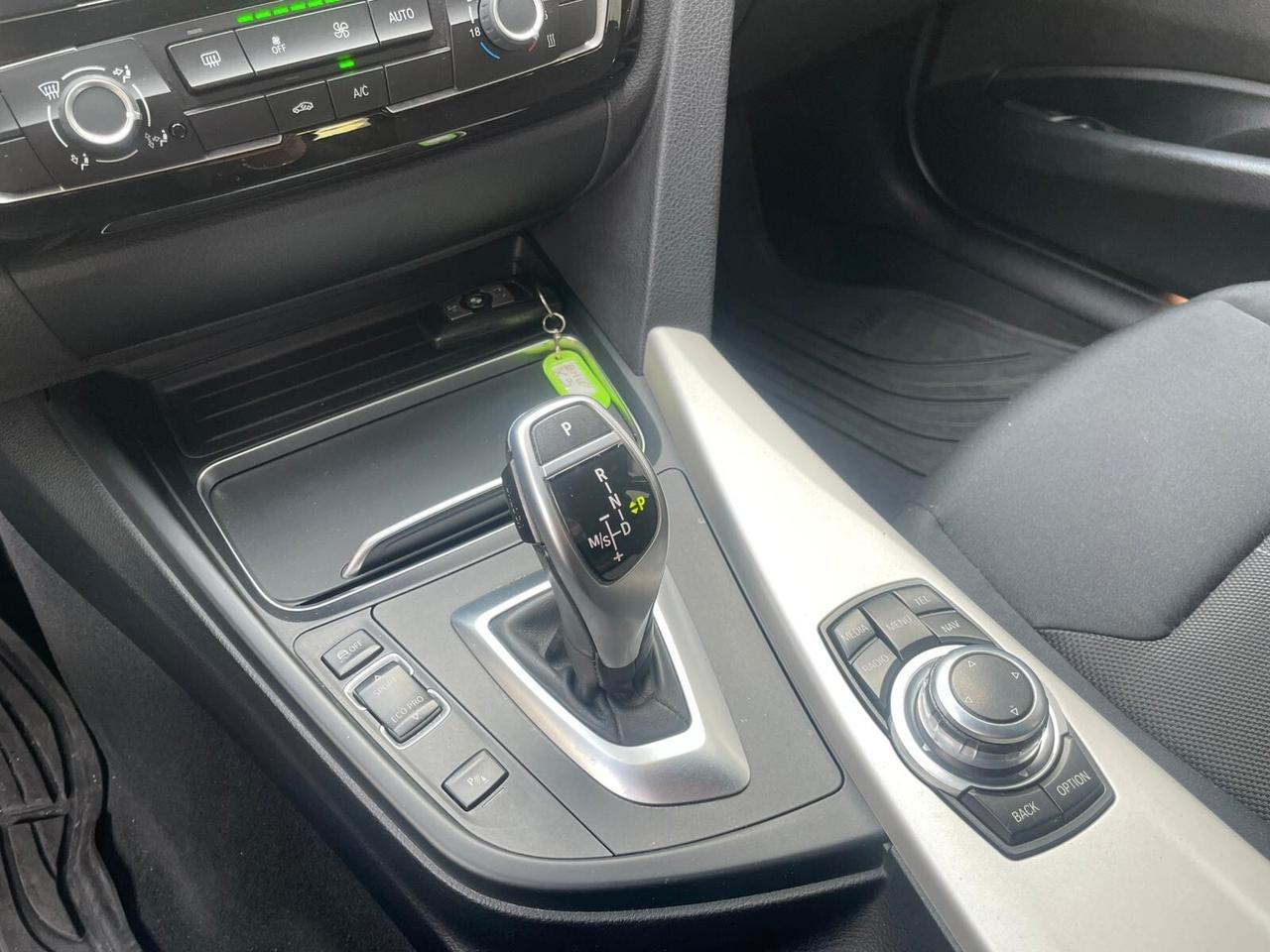 Bmw 320 320d Touring Luxury 2017