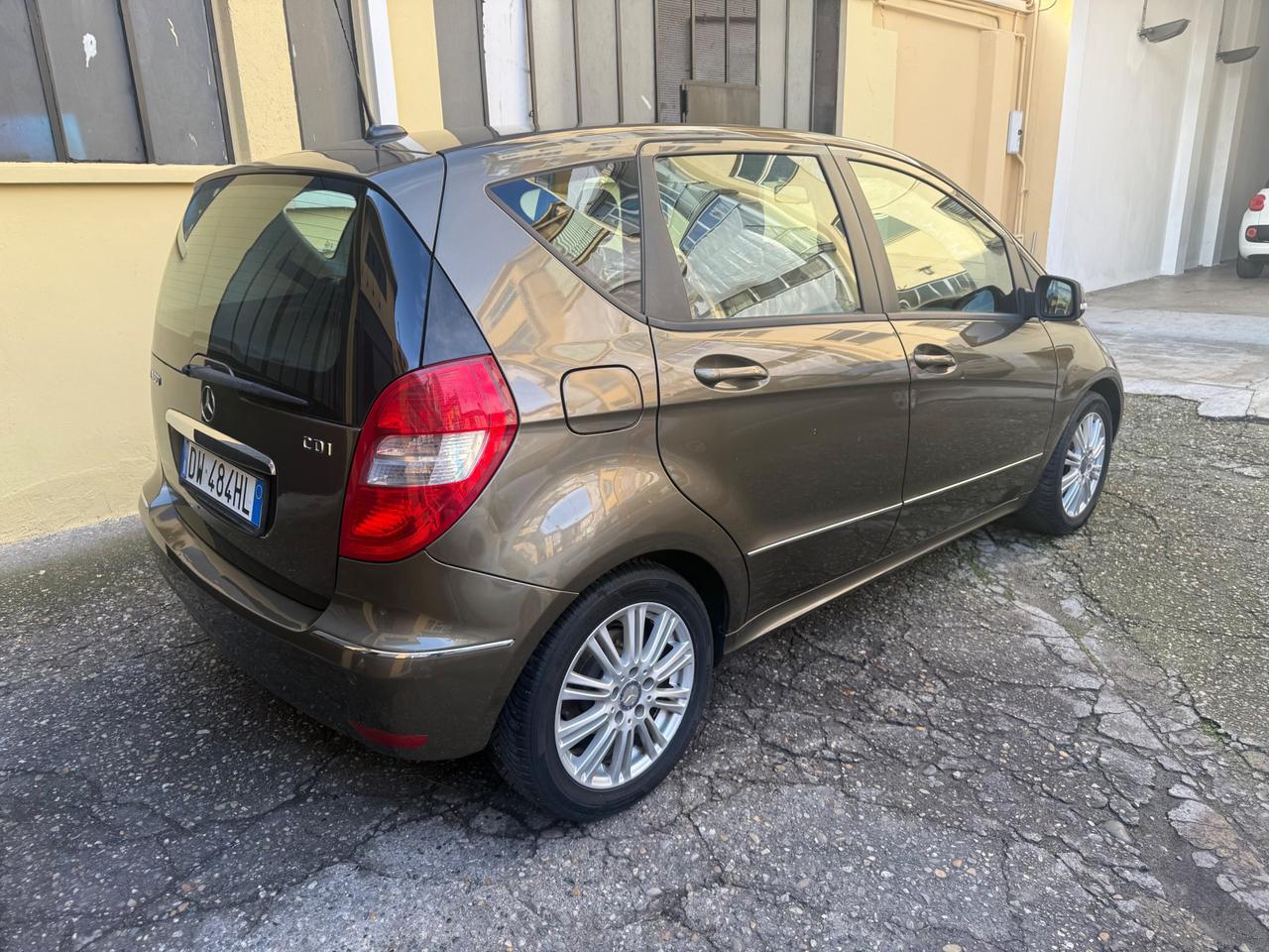 Mercedes Classe A Berlina A 180 cdi Avantgarde edition10