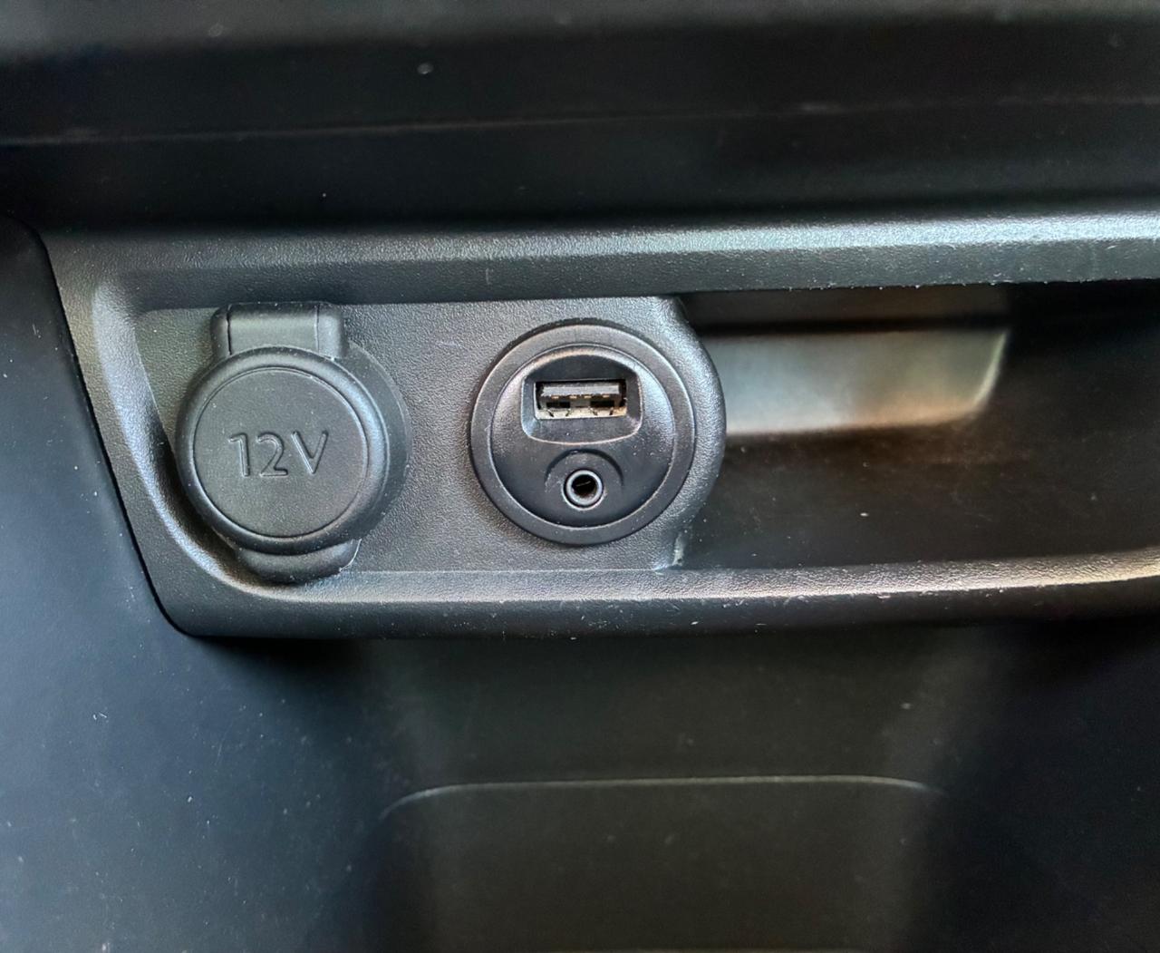 Peugeot 208 1.4 GPL 5p - 2015