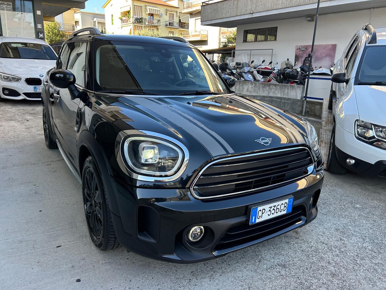 Mini Countryman COOPER D ( 80.000 KM )Pari al Nuovo!