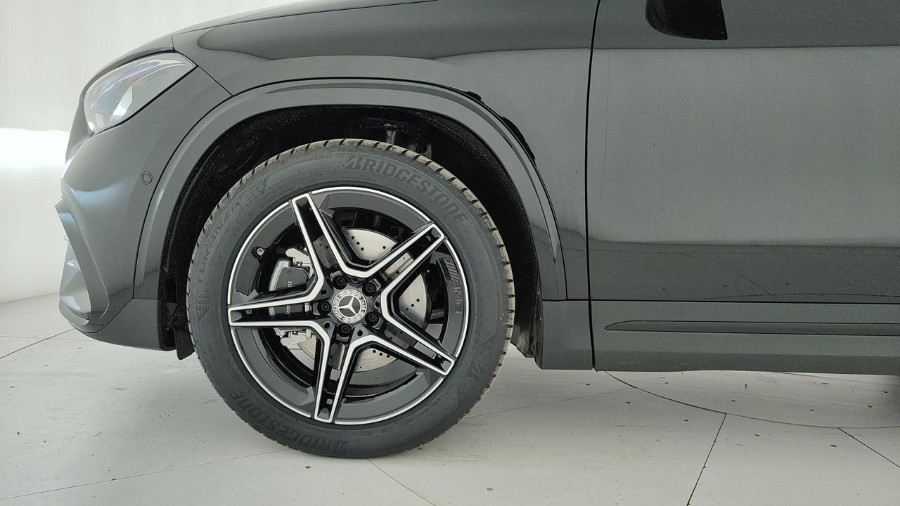 Mercedes-Benz GLA 180 d Automatic