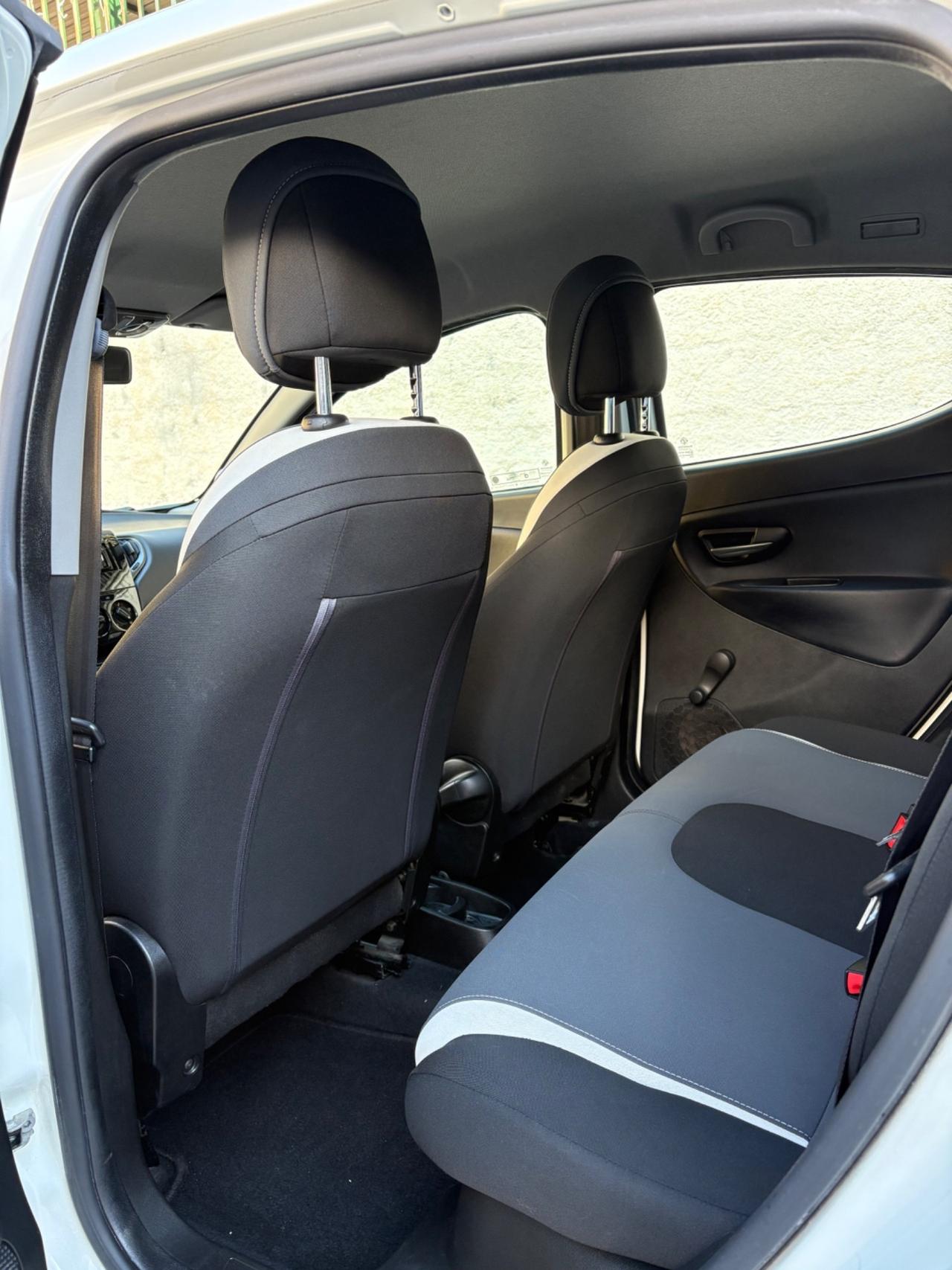 Lancia Ypsilon 1.2 GPL magnifiche condizioni