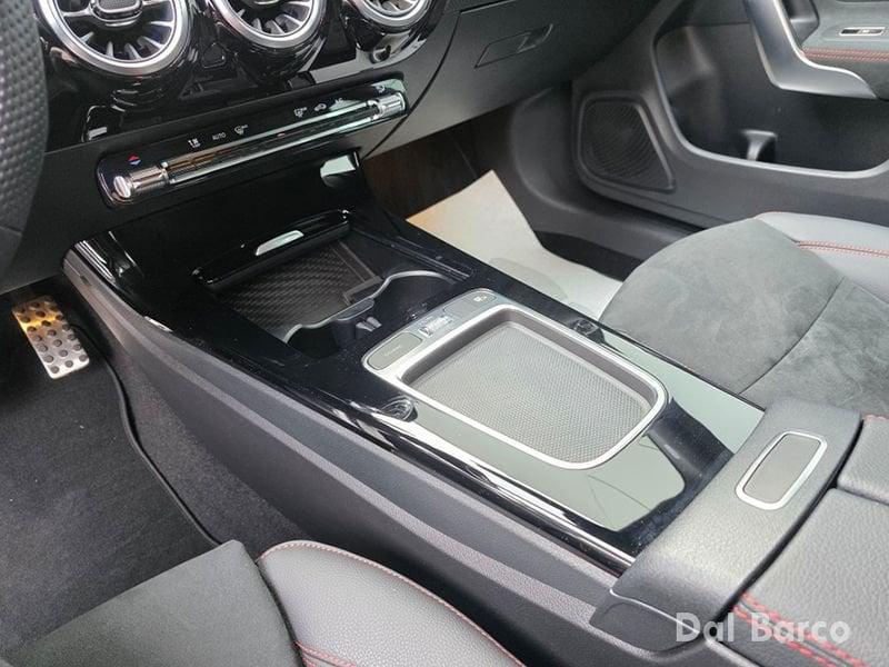 Mercedes-Benz CLA CLA 200 d Automatic Shooting Brake AMG Line Premium