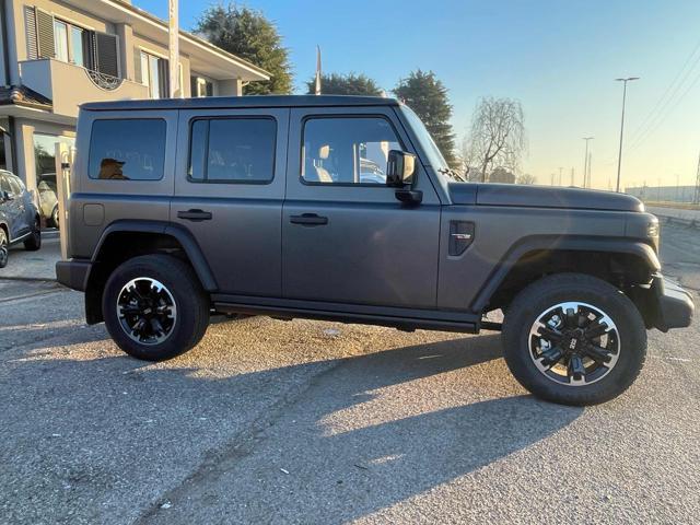 EMC 212 2.0 TGDI 8AT 4WD Officer