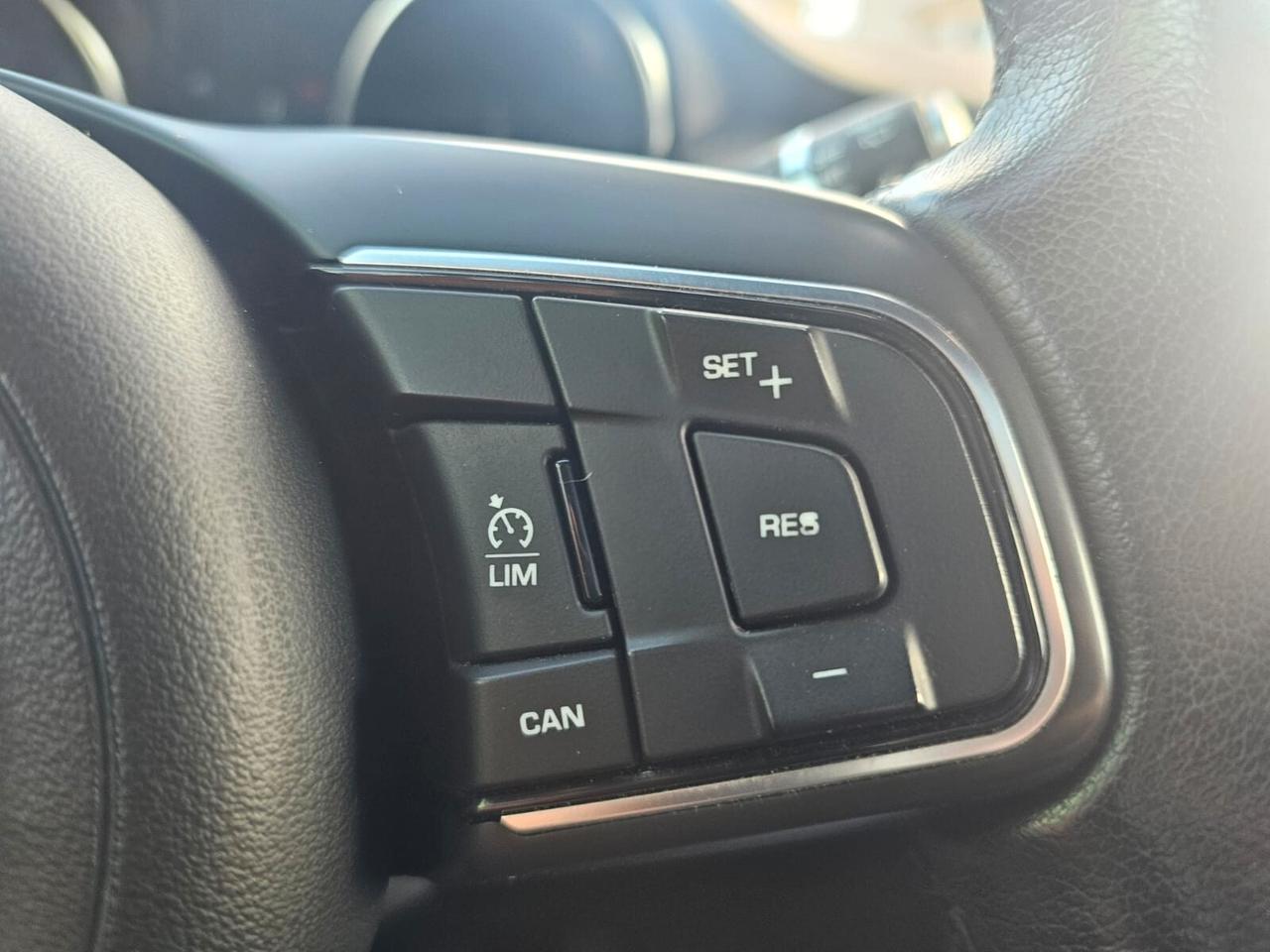 Jaguar E-Pace 2.0D 180 CV AWD R-Dynamic S