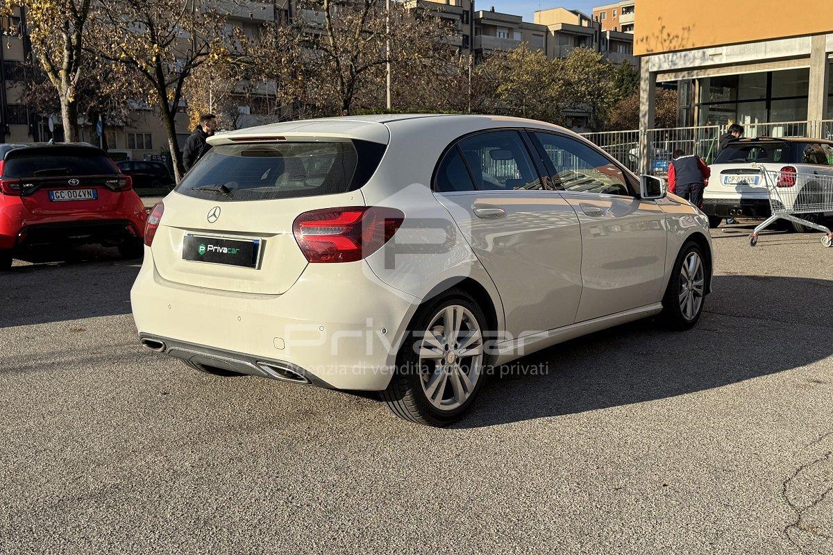 MERCEDES A 180 d Automatic Premium