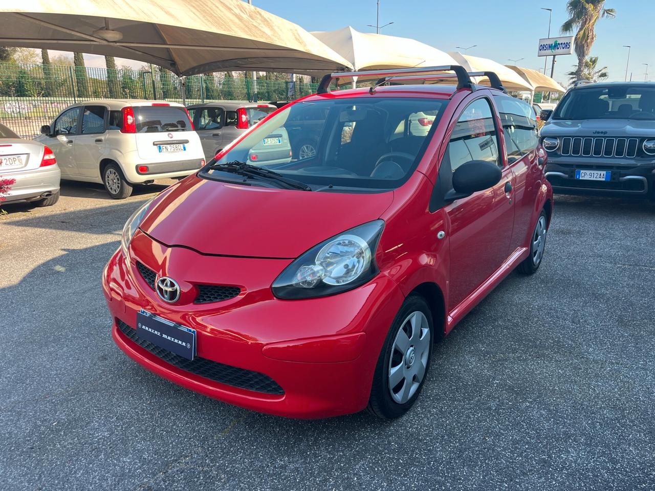 Toyota Aygo 1.0 12V VVT-i 5 porte Sol