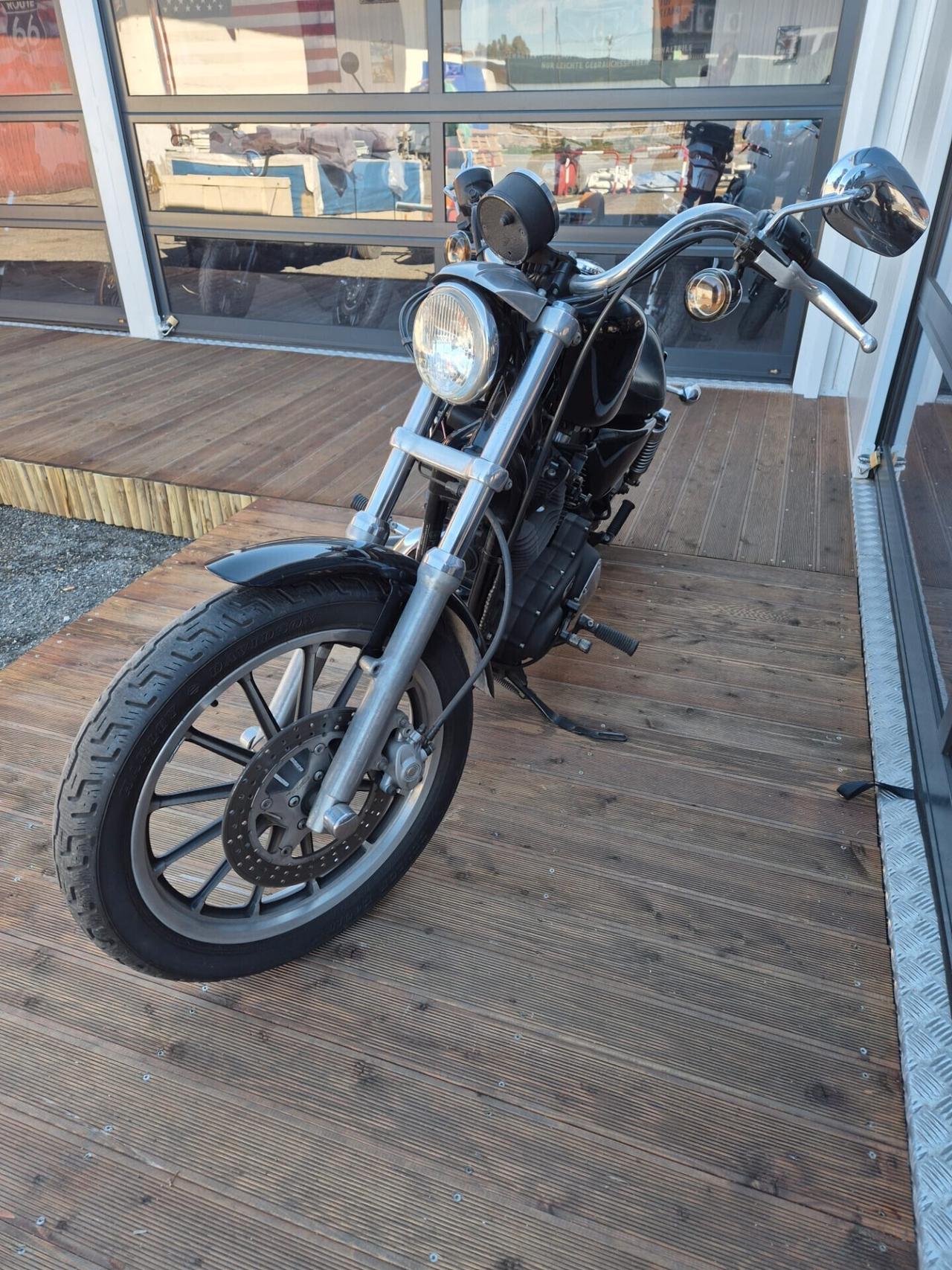 Harley-davidson 883 Sportster Standard