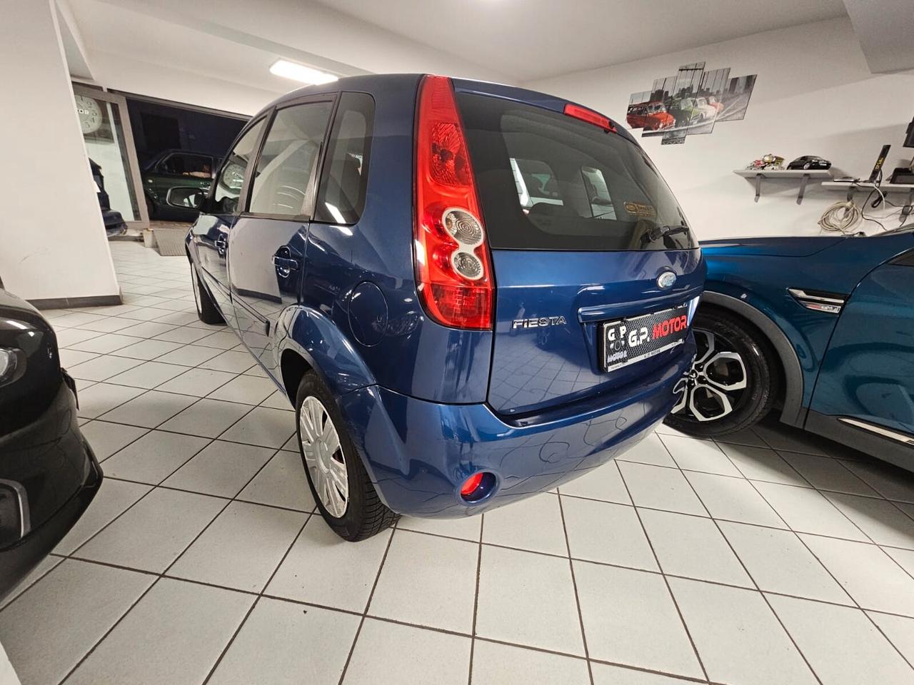 Ford Fiesta 1.2 16V 5p. Ghia