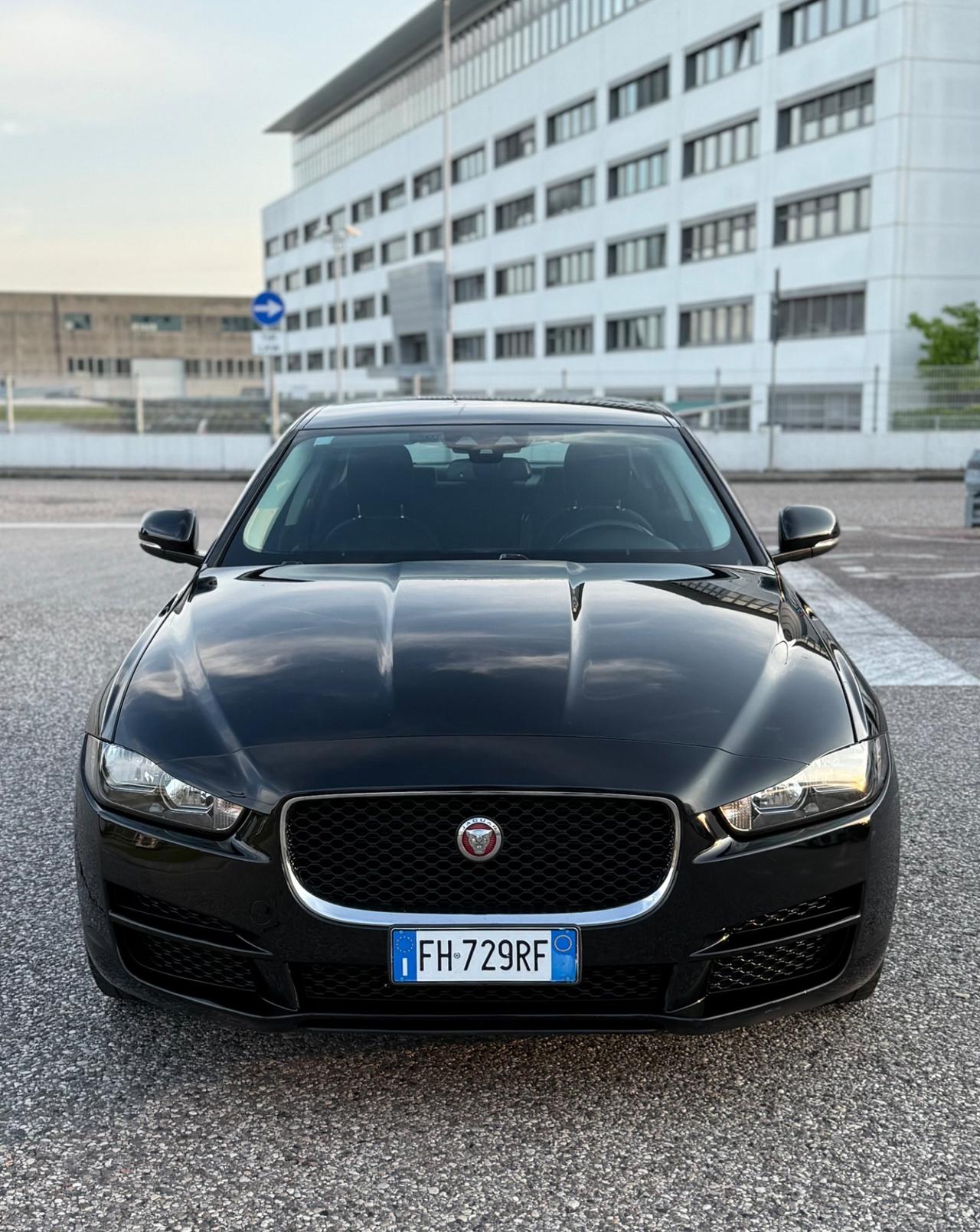 Jaguar XF 2.0 D 180 CV AWD aut. Portfolio