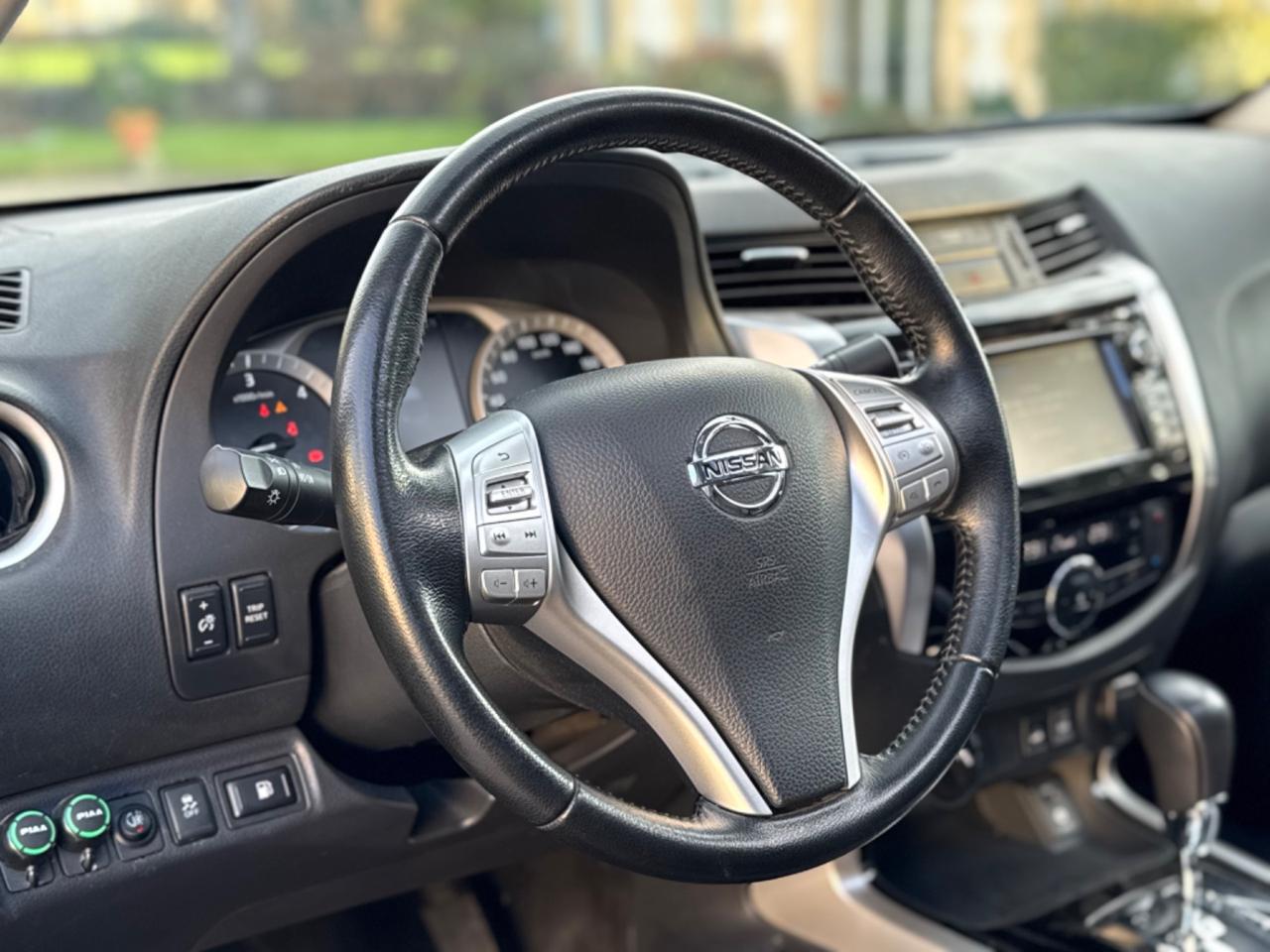 Nissan Navara 2.3 dCi 190 CV 7AT 4WD Double Cab N-Connecta