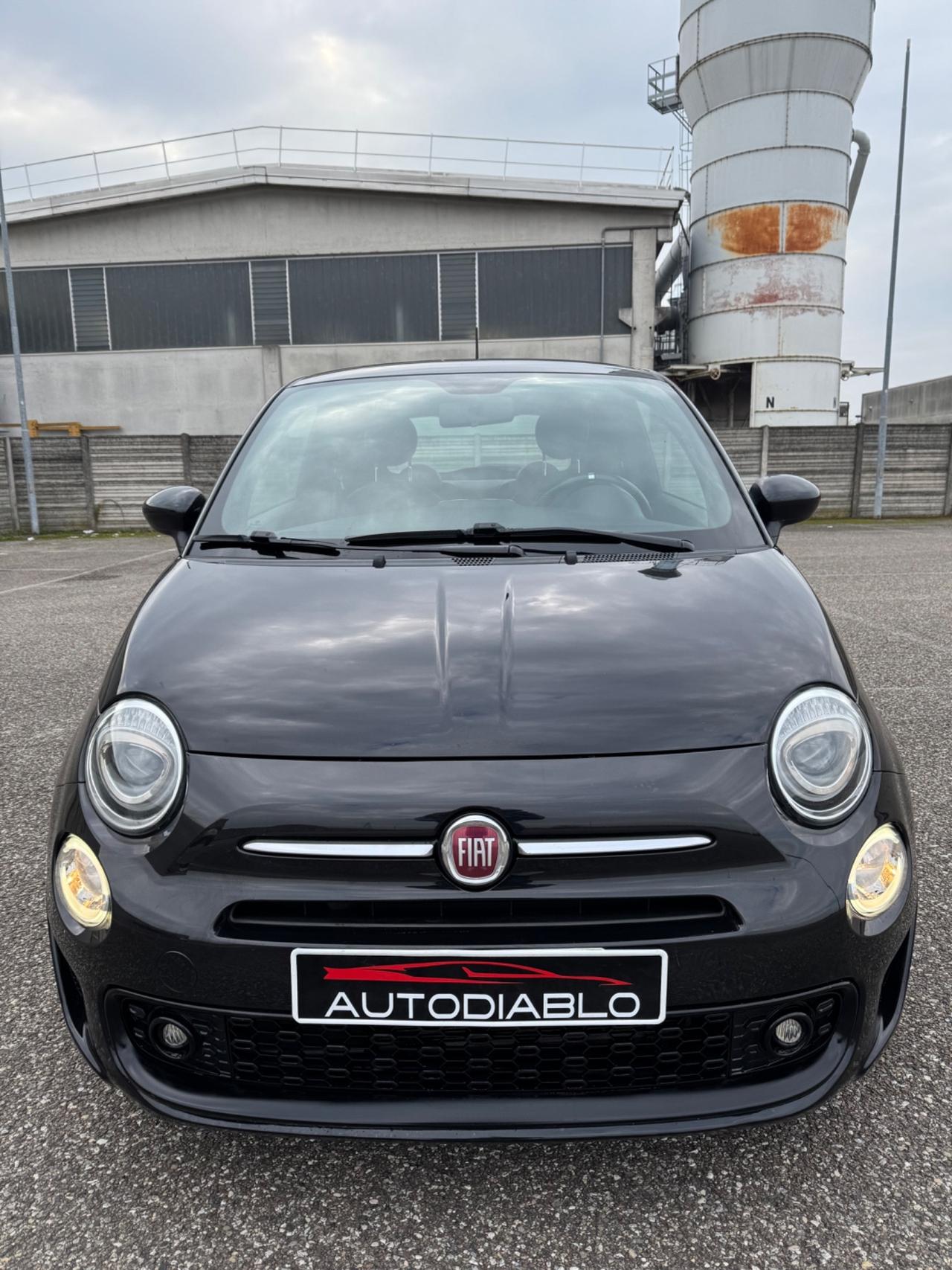 Fiat 500 1.0 Hybrid Sport Full Black