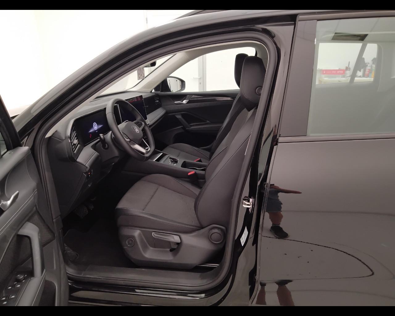 VOLKSWAGEN Tiguan III 2024 - Tiguan 2.0 tdi Life 150cv dsg