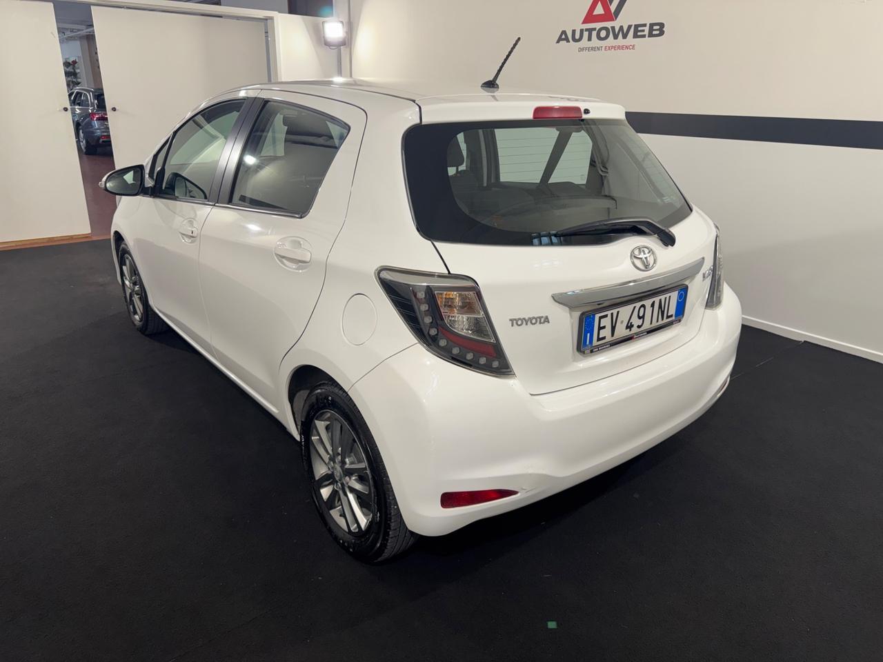 Toyota Yaris 1.0 5 porte Lounge