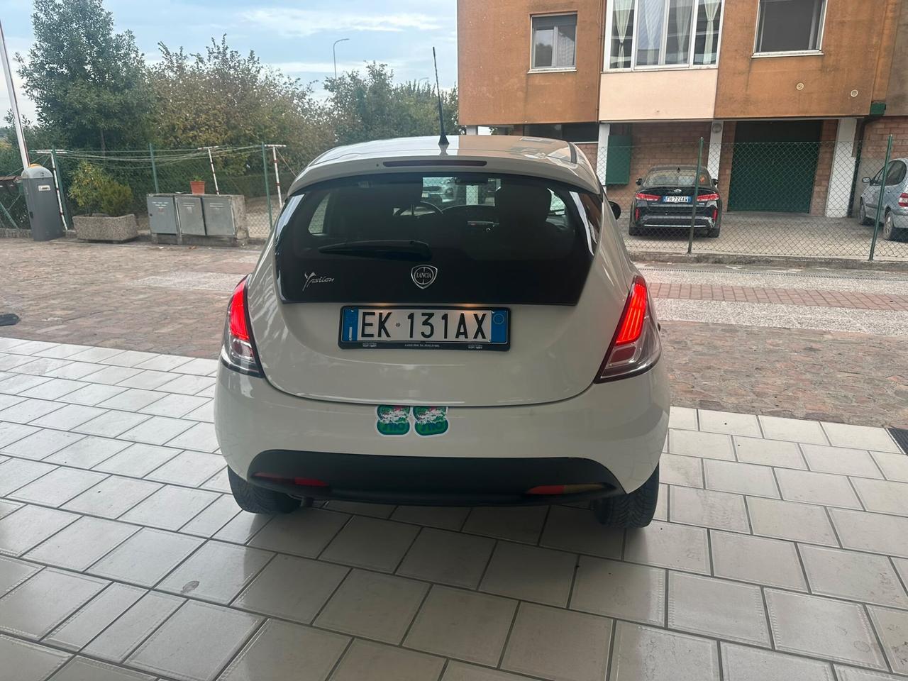 Lancia Ypsilon 1.2 GPL Neopatentati