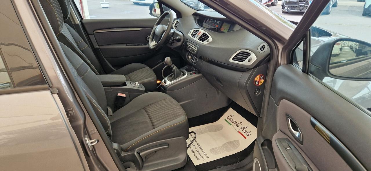 Renault Scenic X-Mod 1.5 dCi 110cv Luxe