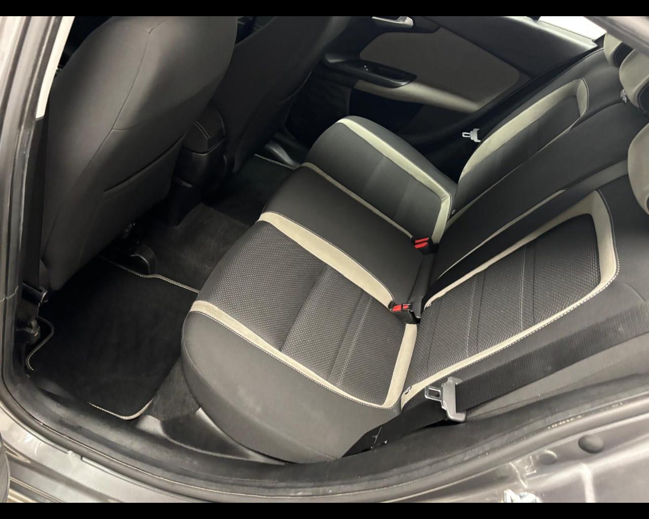 FIAT Tipo II - Tipo 5p 1.6 mjt Lounge s&s 120cv dct