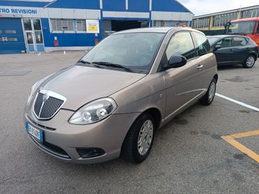 Lancia Ypsilon 1.2 69 CV Platinum