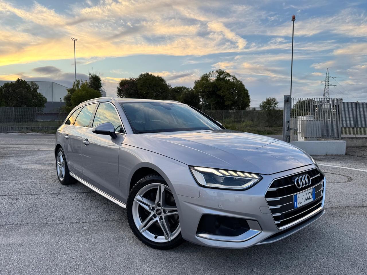 AUDI A4 Avant 2.0 Tdi Advanced - Virtual Matrix 18