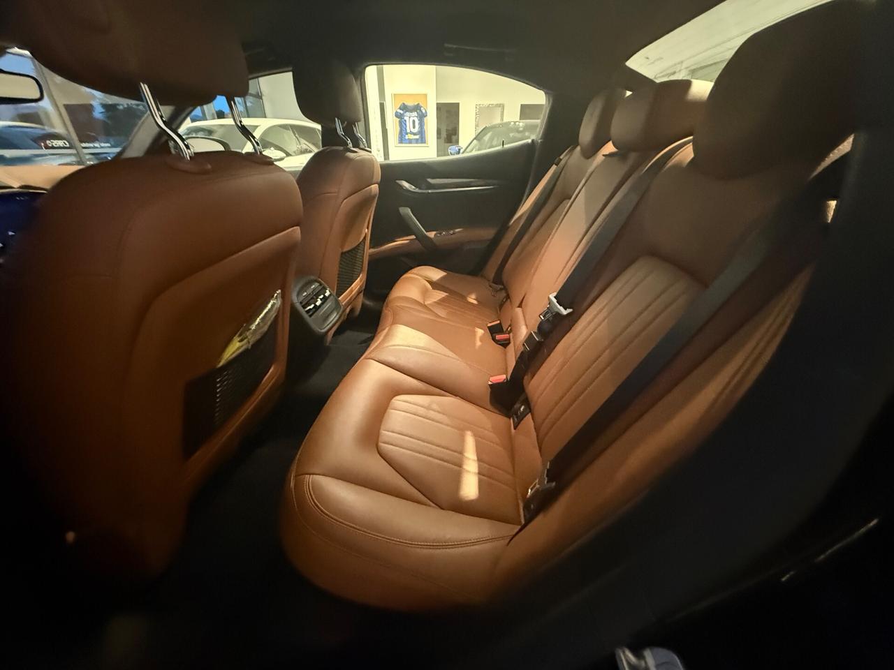 Maserati Ghibli GRANLUSSO