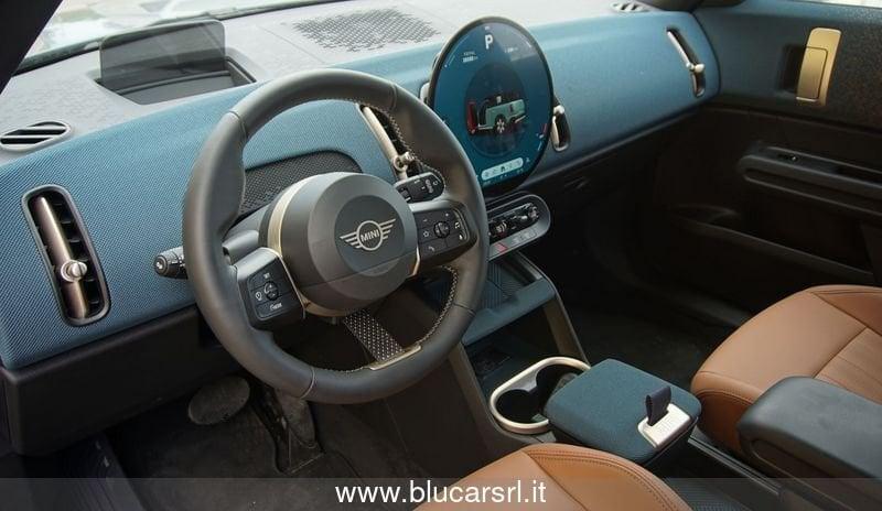 MINI Mini Countryman U25 Mini D Countryman Favoured