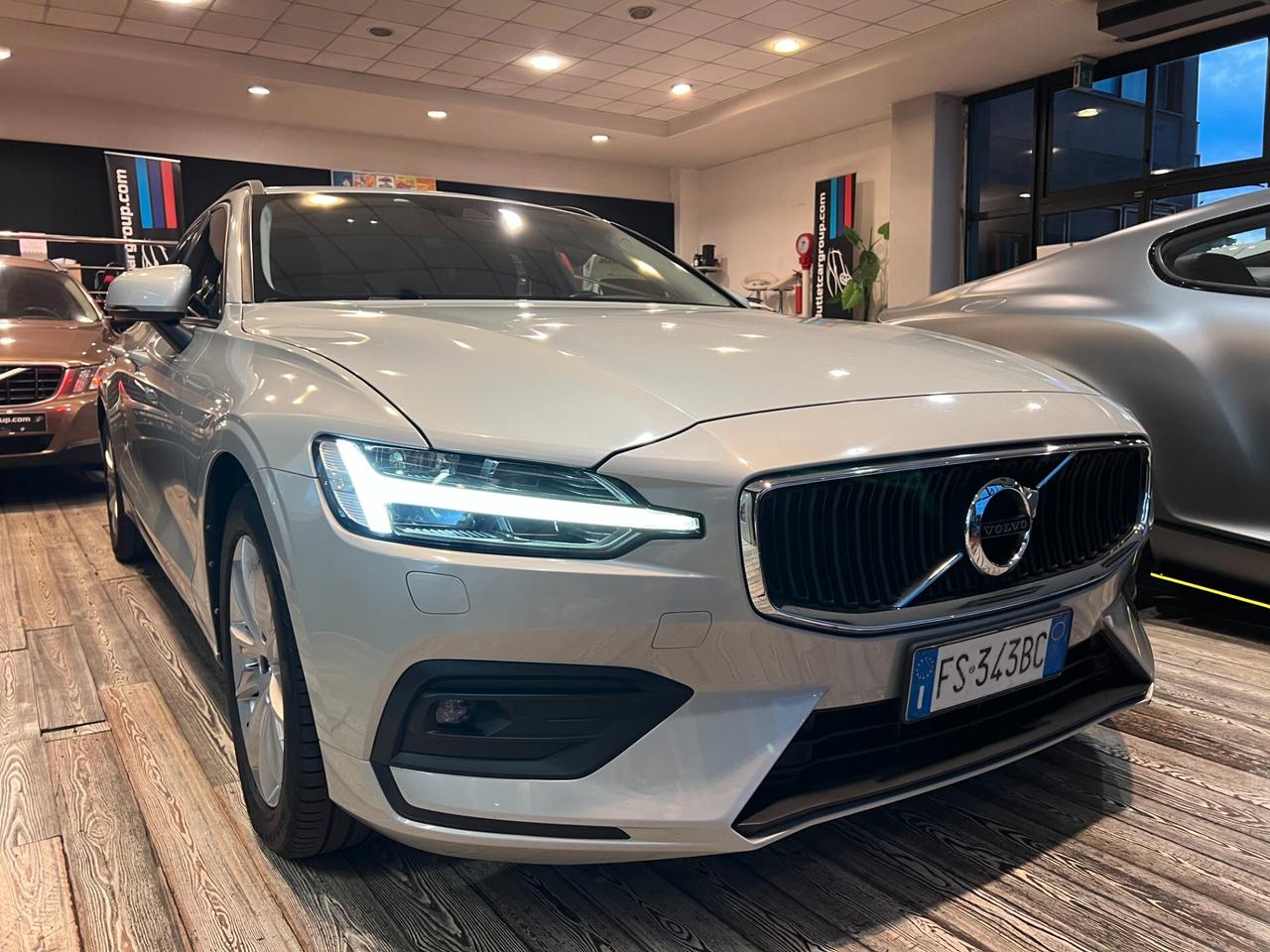 VOLVO V60/UNICO PROP/IVA ESPOSTA