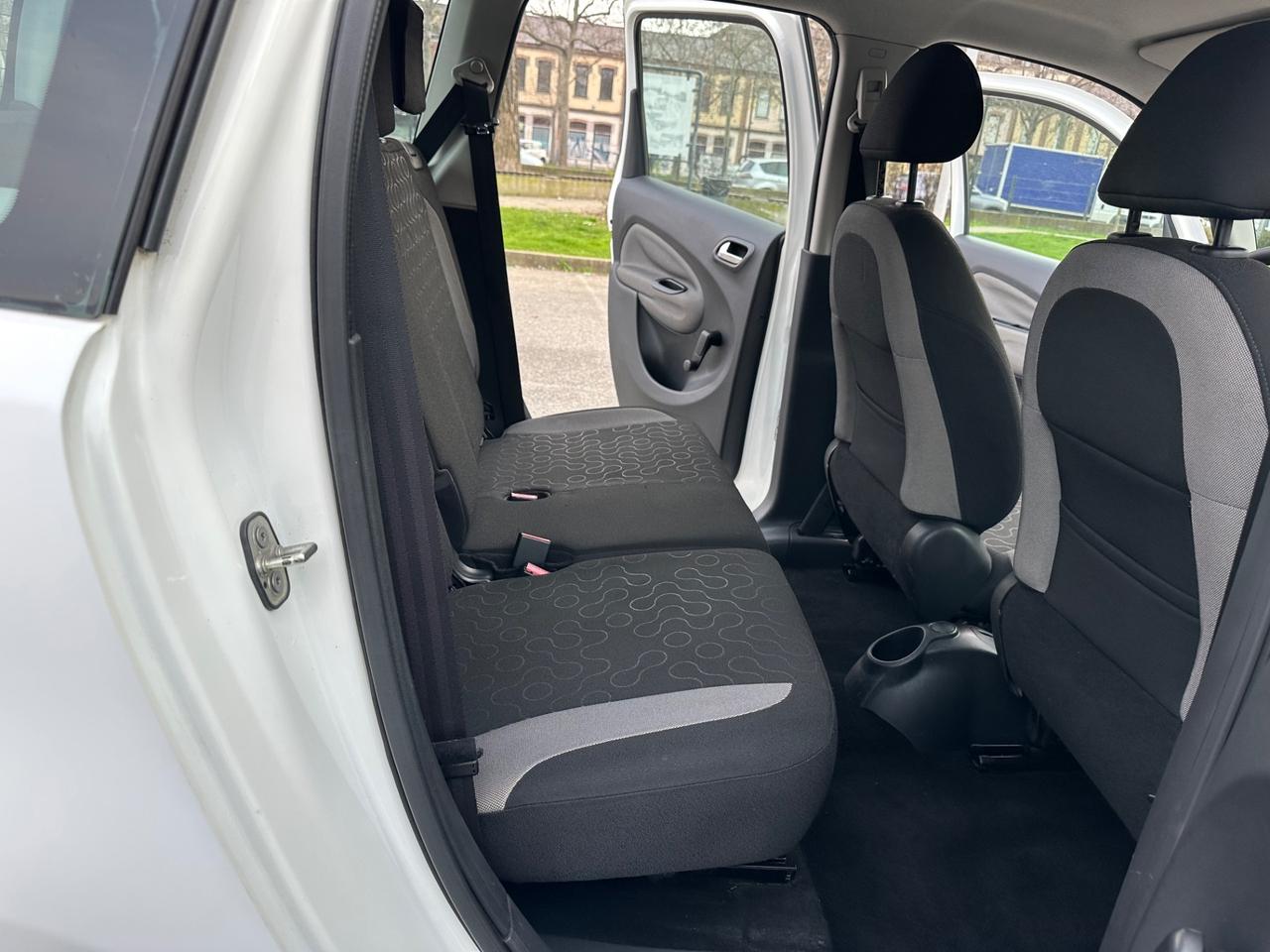 Citroen C3 Picasso 1.4 VTi 95 GPL della casa fino 2033