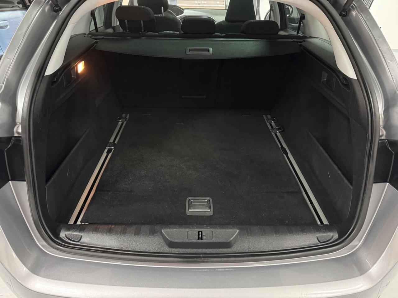 PEUGEOT 308 SW 1.6 blue HDI 120 CV allure