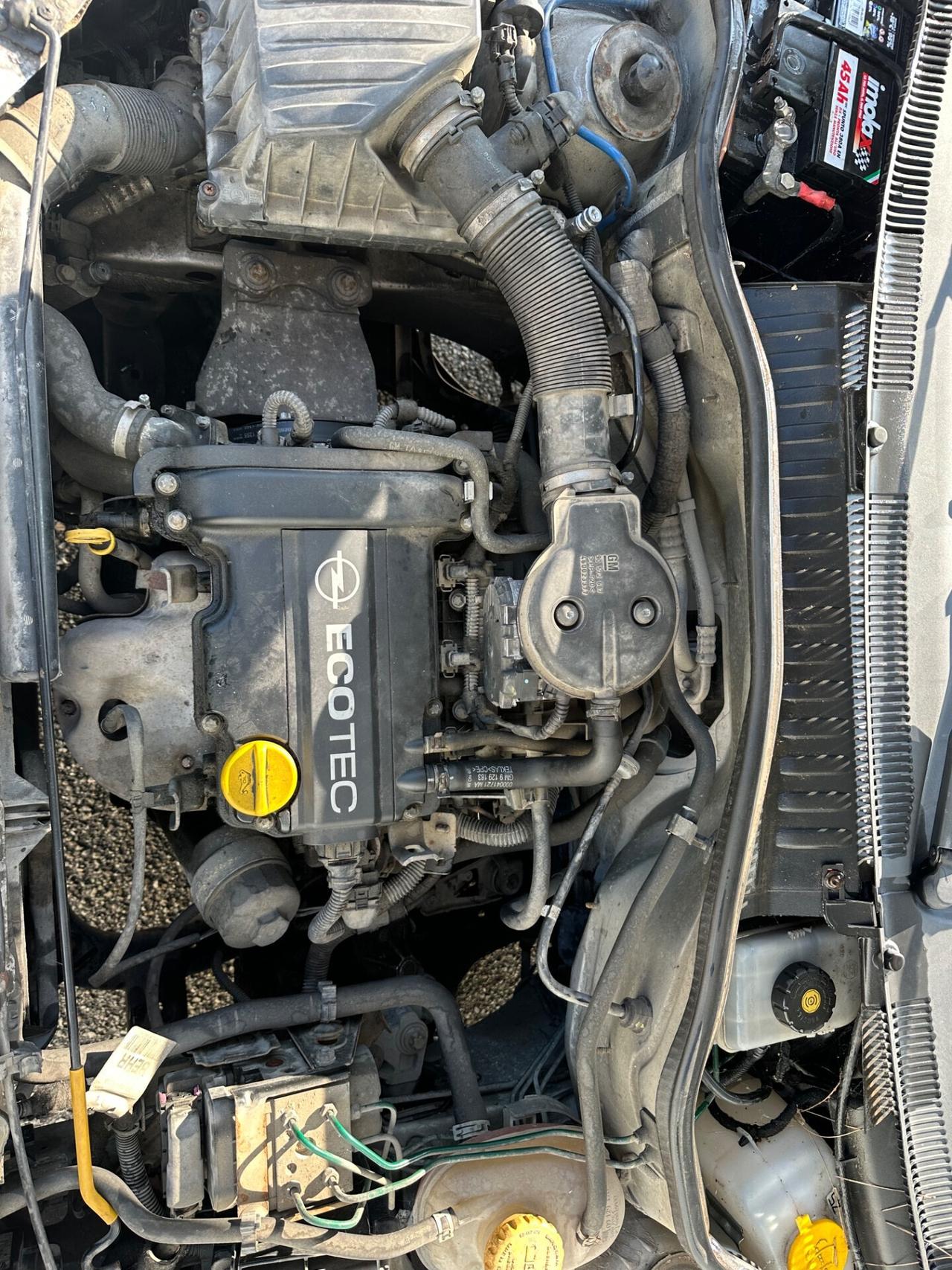 Opel Corsa 1000 benzina 2003 115.000km