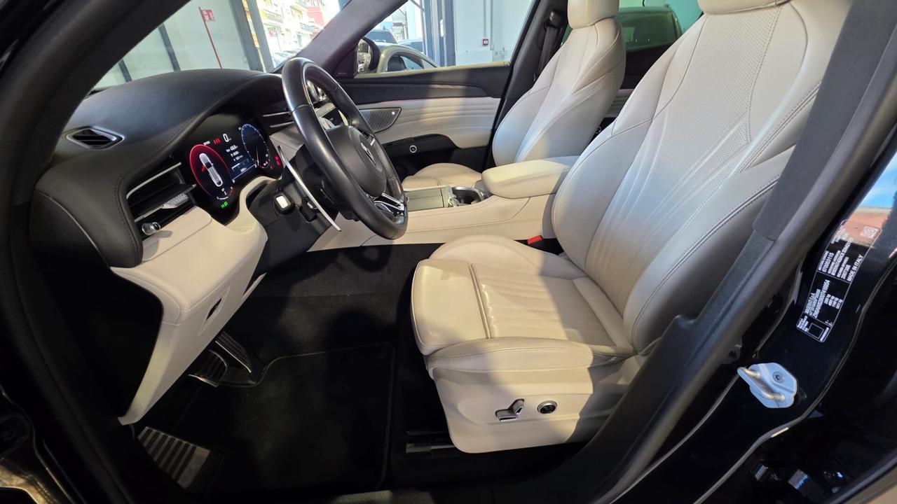 Maserati Grecale MHEV 330 CV AWD Modena