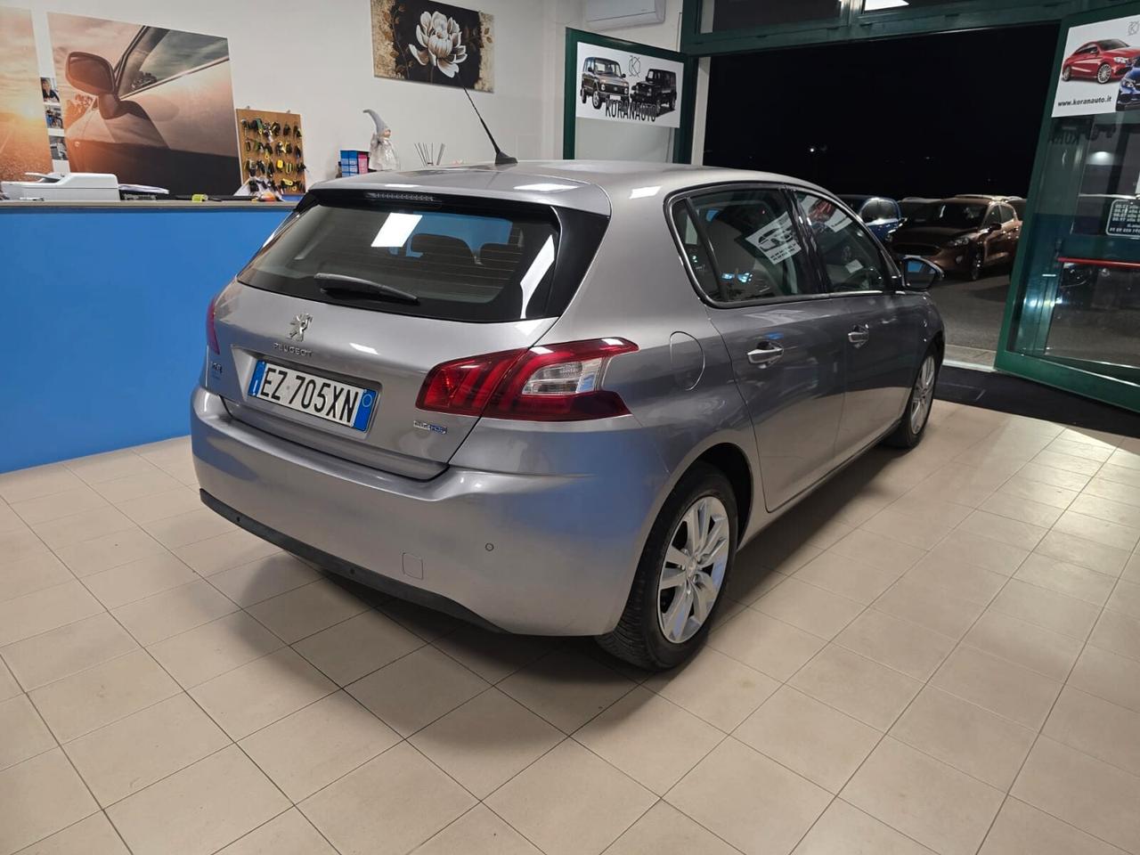 Peugeot 308 BlueHDi 120 S&S Business