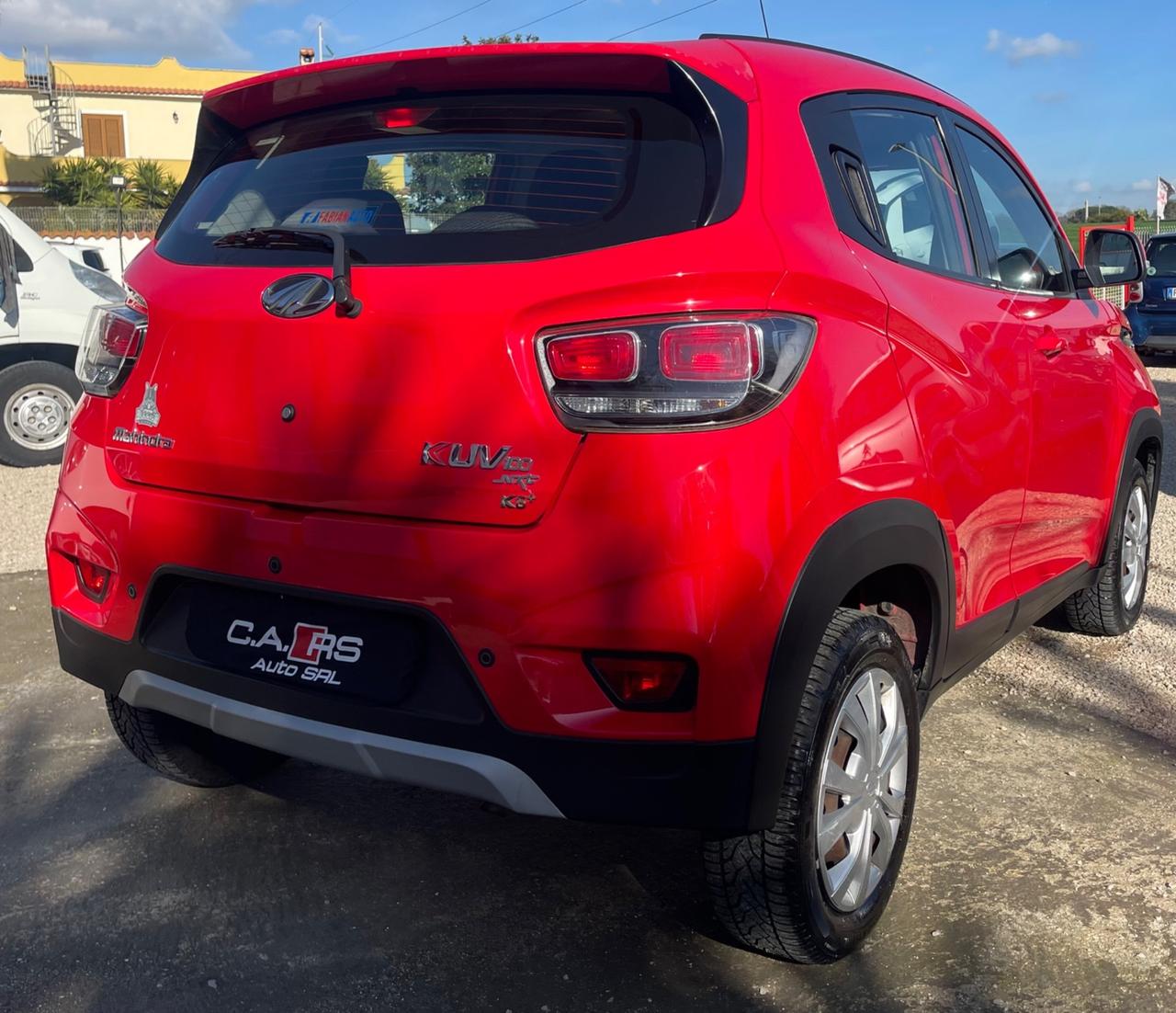 Mahindra KUV100 K6