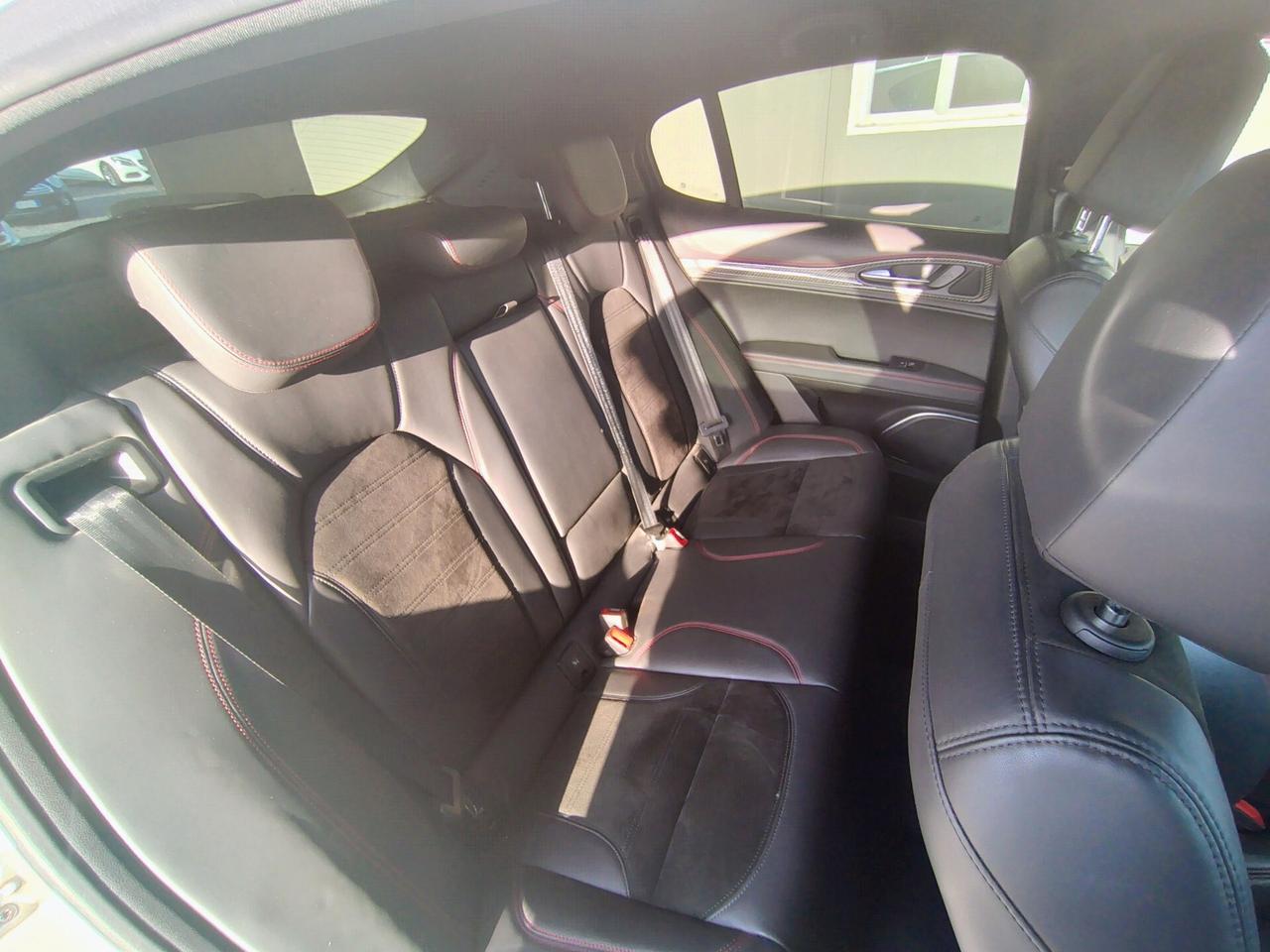 Alfa Romeo Stelvio 2.2 Turbodiesel 210 CV AT8 Q4 Estrema
