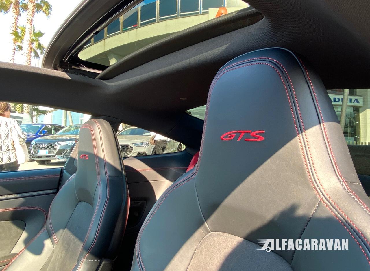 Porsche 911 992 Carrera 2 Coupe GTS auto