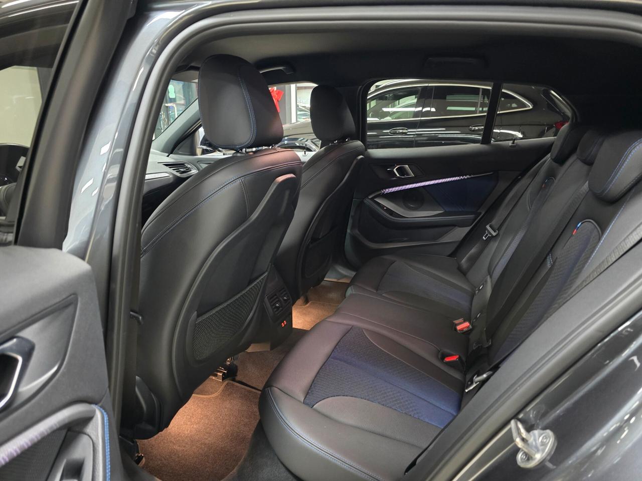 Bmw 118 118d 5p. Msport