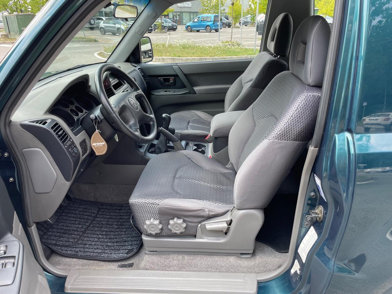 Mitsubishi Pajero 3.2 16V DI-D 3p. GLX ( 4X4 )