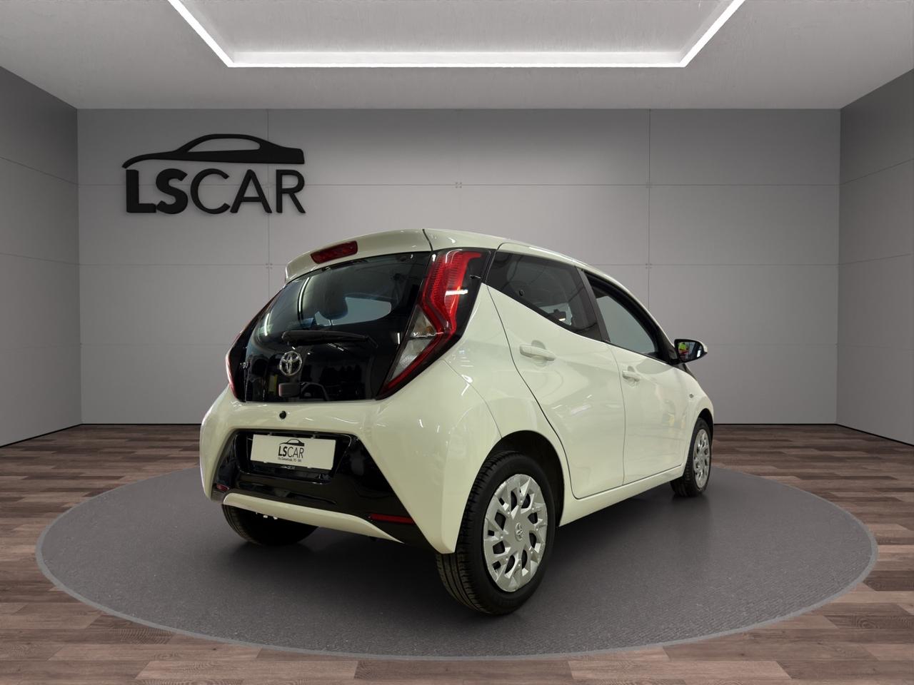 Toyota - Aygo 1.0 VVT-i 69 CV 5 porte x-business