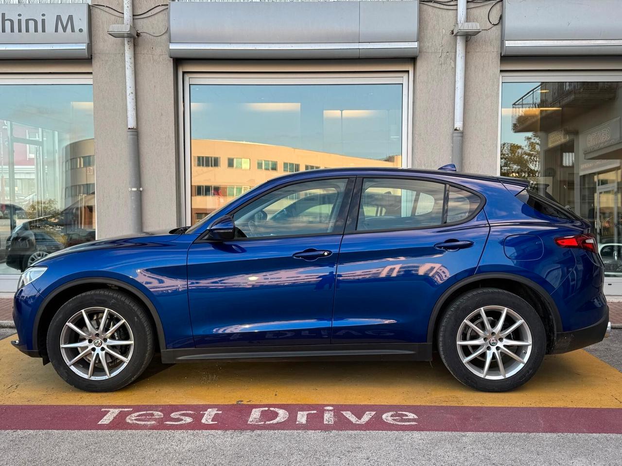 Alfa Romeo Stelvio 2.2 Turbodiesel 190 CV AT8 RWD Business