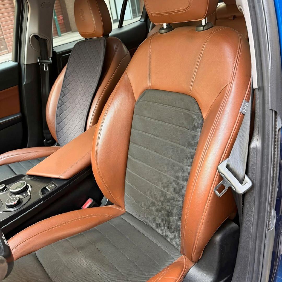 Alfa Romeo Giulia 2.2 TD - 180 CV
