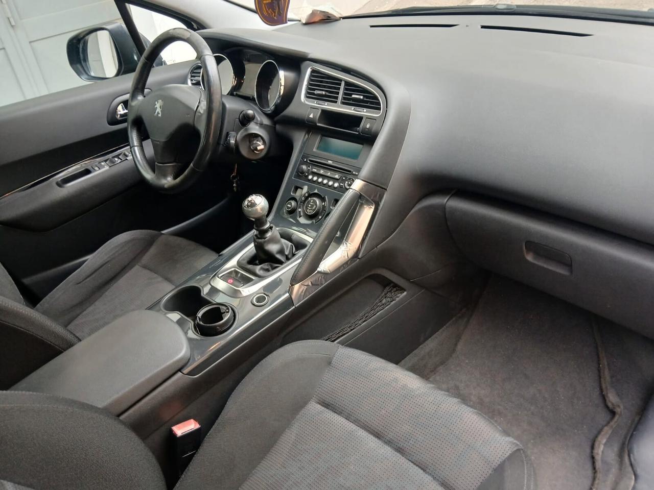 Peugeot 3008 1.6 HDi 110CV Premium