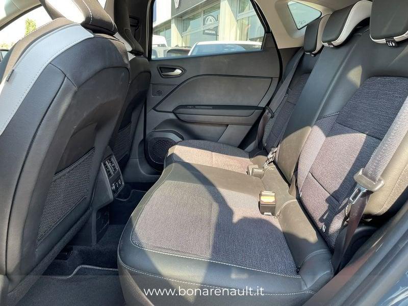 Renault Captur E-Tech hybrid 1.6 E-TECH HEV 145 TECHNO AUTO