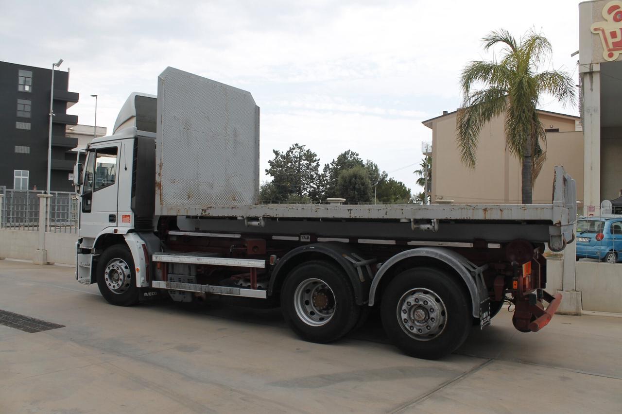 Iveco 180E27 SCARRABILE