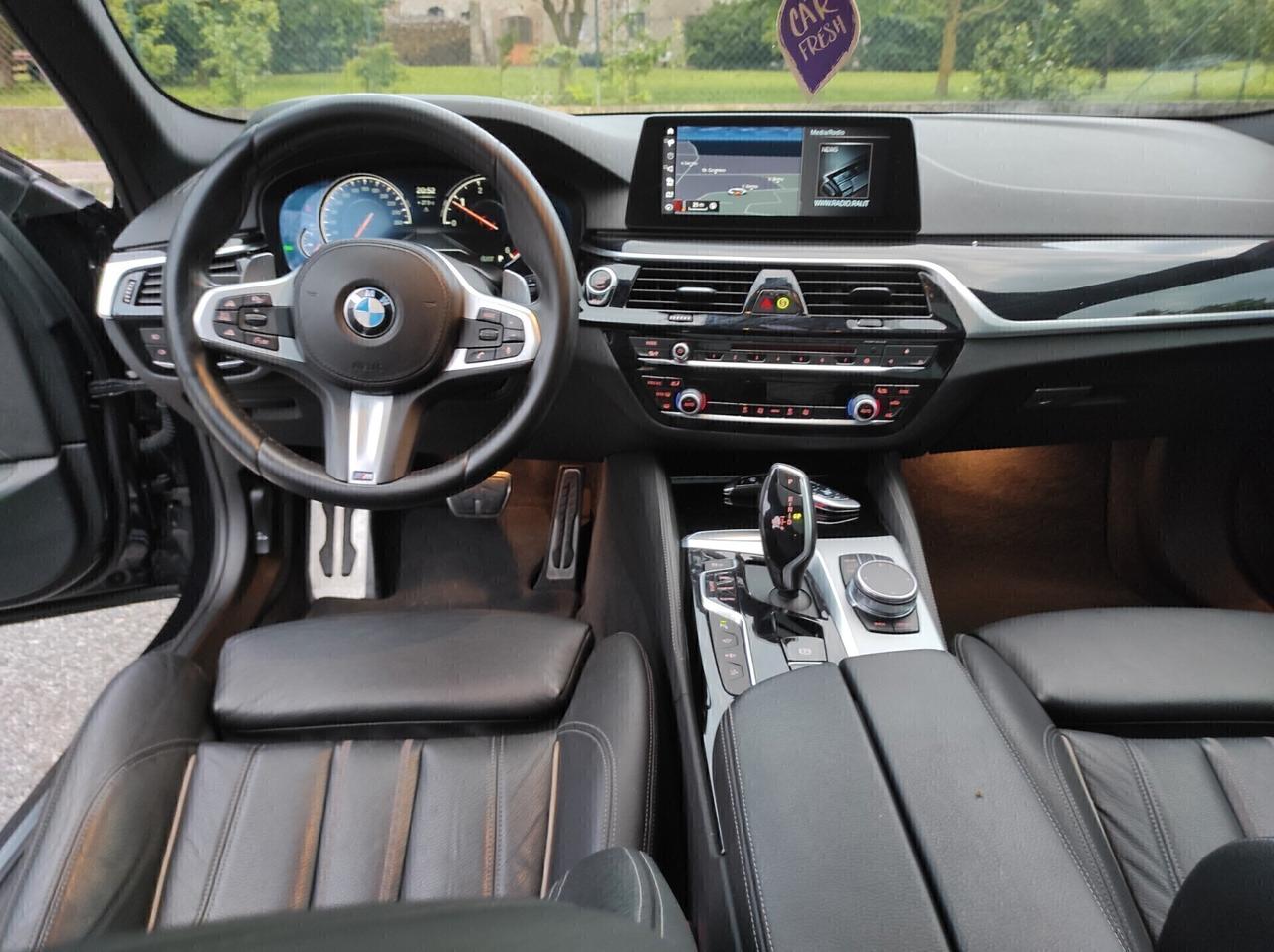 Bmw 530 530d xDrive M-sport EURO 6C TETTO PANORAMICO