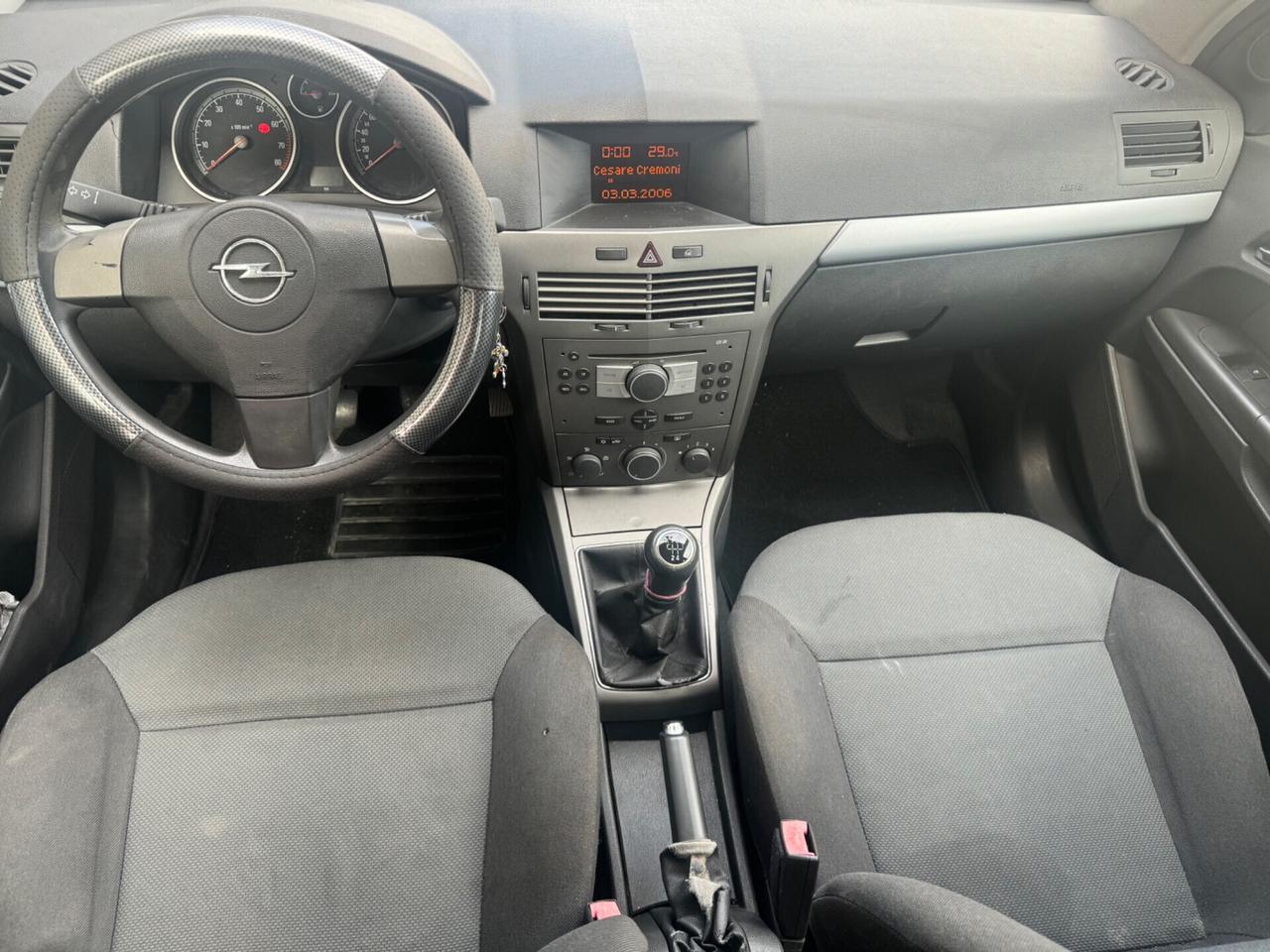 Opel Astra 1.4 16V Twinport 5 porte Enjoy