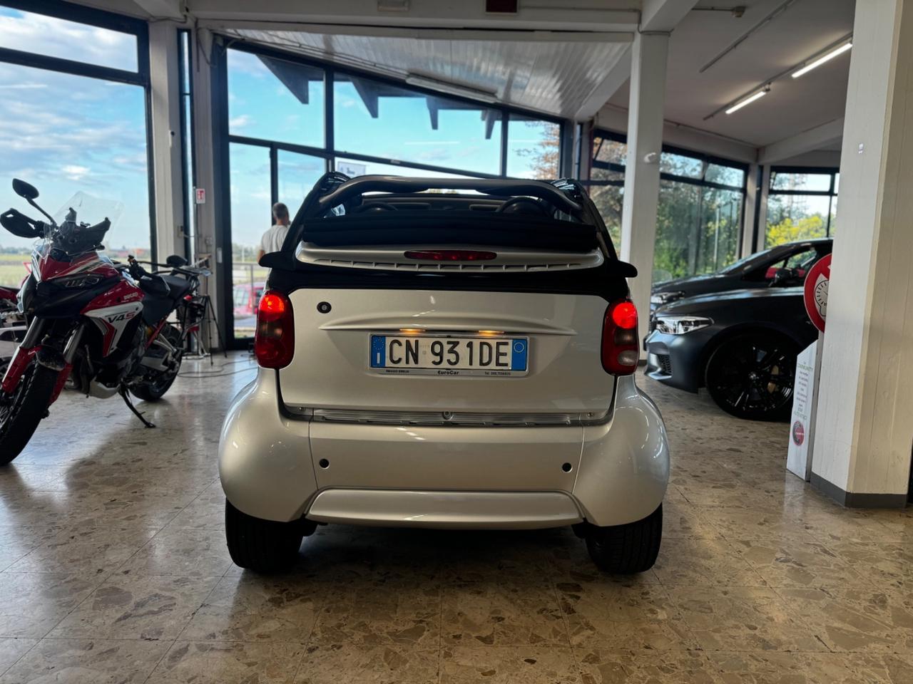 Smart ForTwo 700 cabrio passion 01/2004 inscrivibile Storica