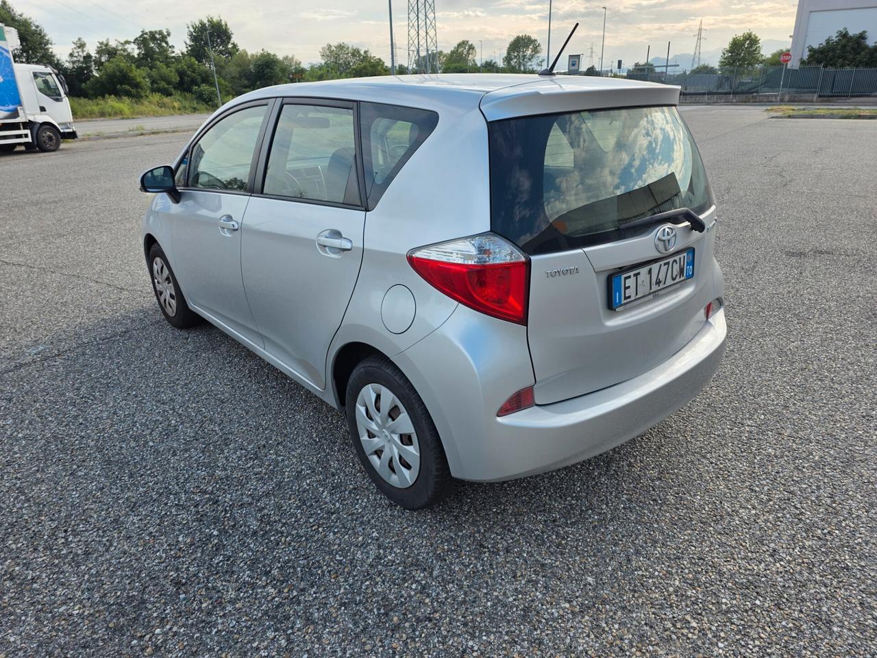 Toyota Verso-S 1.4D MT Style TAGLIANDI UFFICIALI