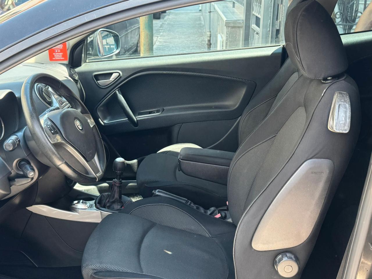 Alfa Romeo MiTo 1.3 JTDm 16V 90 CV Distinctive Sport Pack